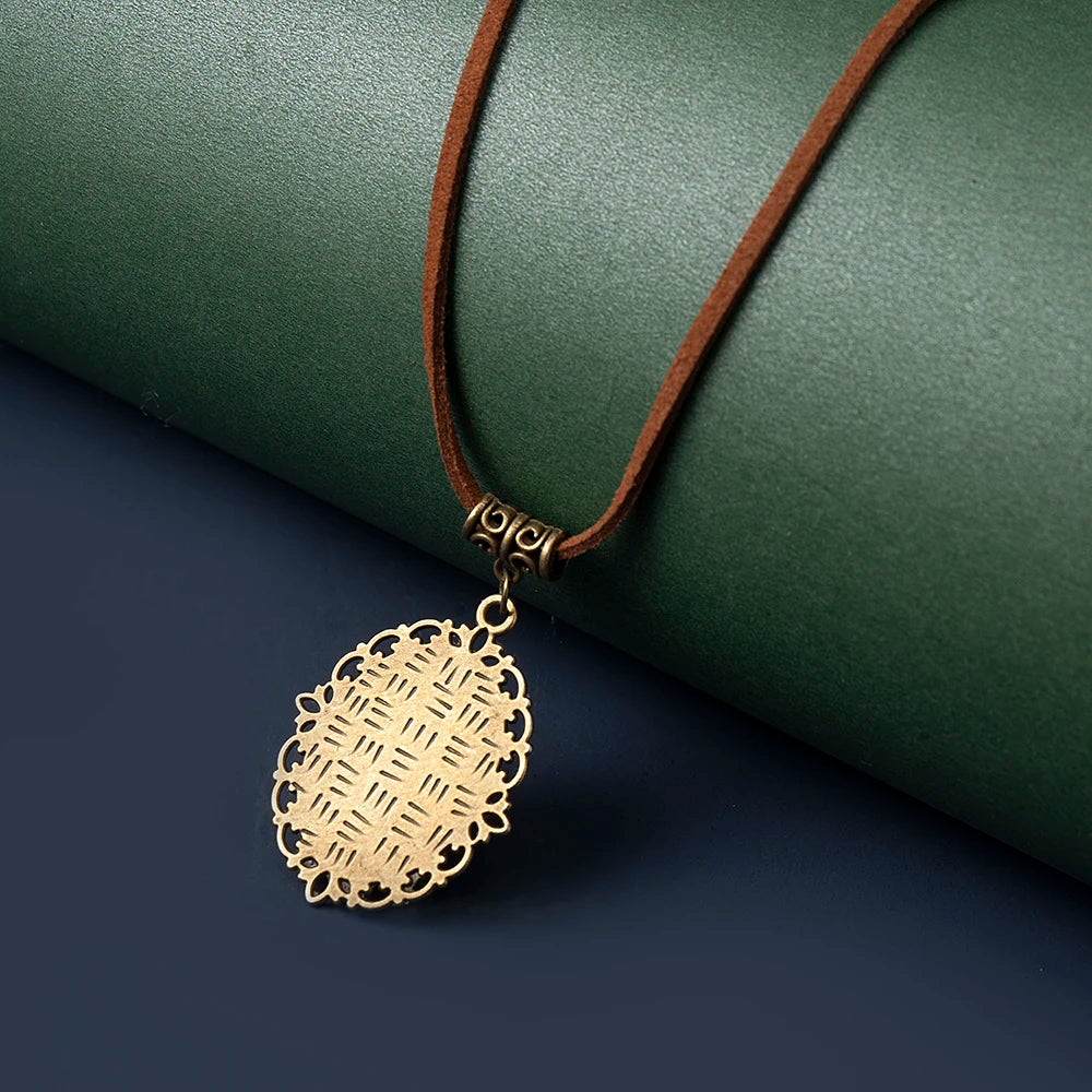 Vintange Weiß Rose Blumen zeit gem Anhänger Halskette Leder Seil Kette Halskette Frauen Modeschmuck SX-25