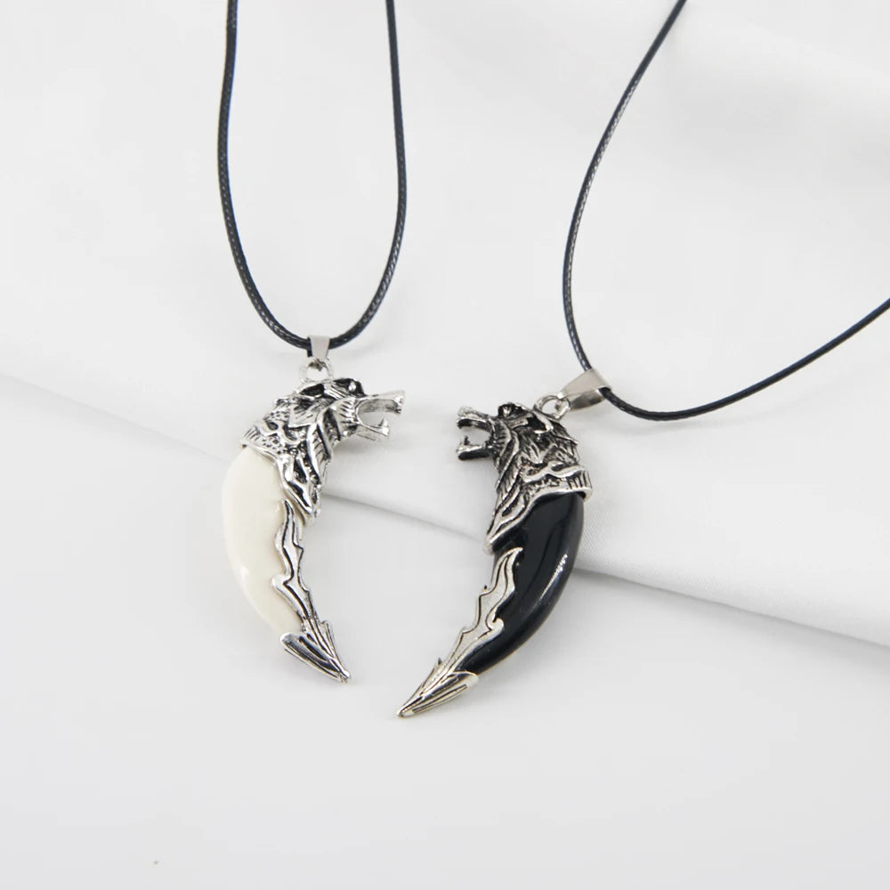 Punk Mode Tapfere Männer Wolf Gog Zähne Spike Anhänger Halskette Frauen Männer Glück Schmuck Klassische Fang Zahn Amulett Anhänger Halskette