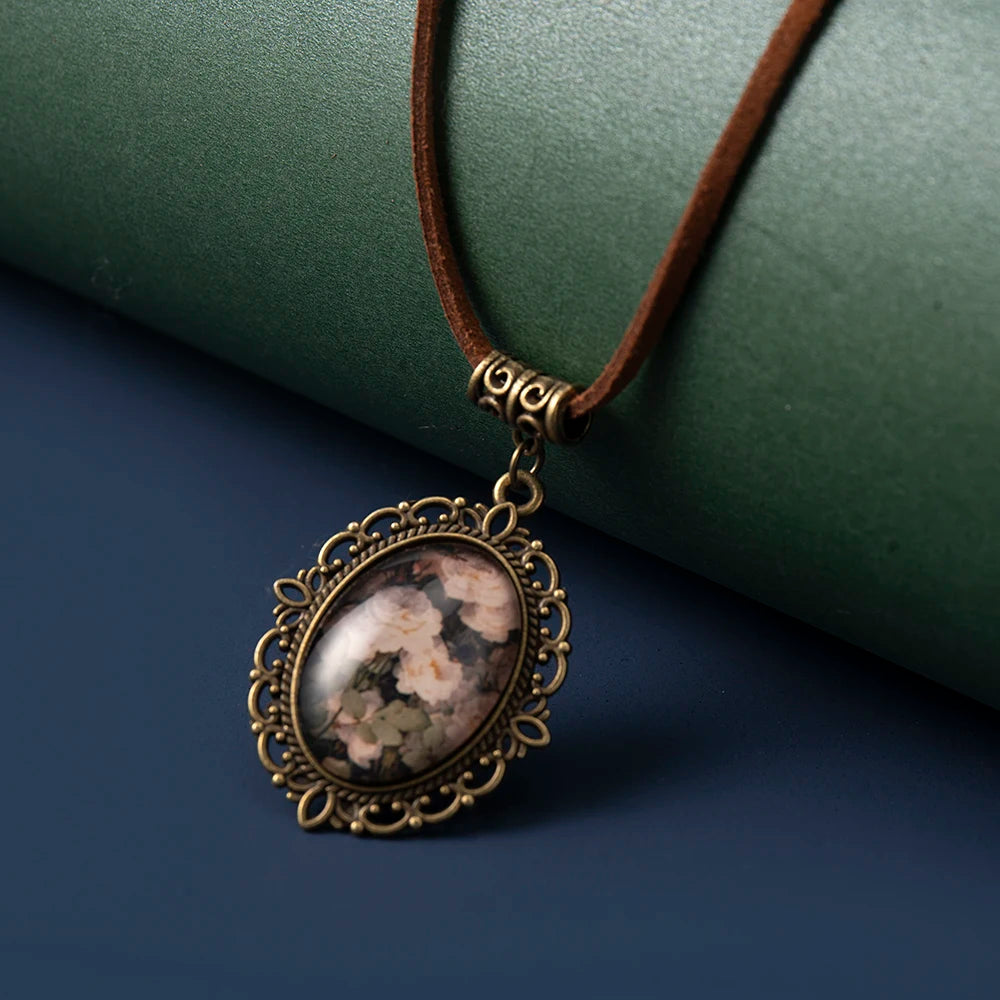 Vintange Weiß Rose Blumen zeit gem Anhänger Halskette Leder Seil Kette Halskette Frauen Modeschmuck SX-25