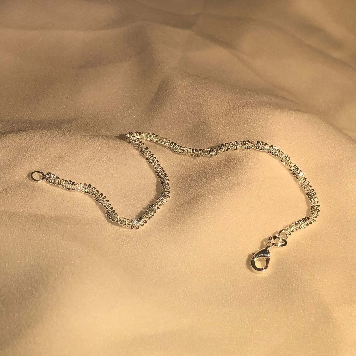 Neues Armband aus 925er-Sterlingsilber, 1,5 mm, glänzendes Armband für Ihre Frau, Wasserschmuck, Geschenk