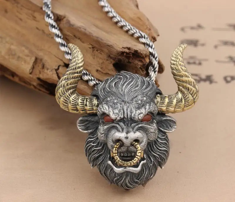 Gothic Green Stone Bull Skull Halskette Anhänger Punk Tier Halskette Herren Stier Sternzeichen Amulett Schmuck Jubiläumsgeschenk