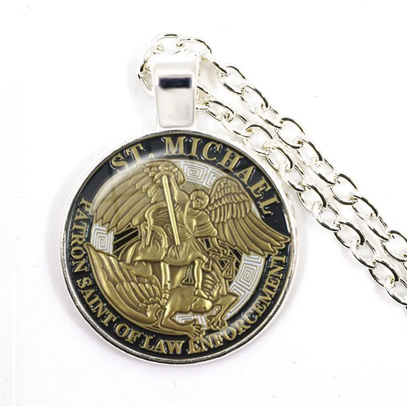 1 Stück 25 mm Glas-Cabochon-Halskette Erzengel St. Michael Protect Me Saint Shield Schutz Charm Russischer Orhodoxer Anhänger Schmuck