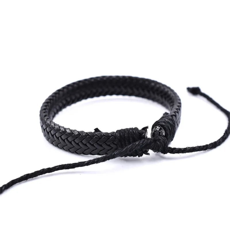 Moderne punk Geflochtene Leder Armband Männer Mode Handgemachte Armreif Charme Spitze-up Männlich Gewebt Armband Geschenke Drop Shipping