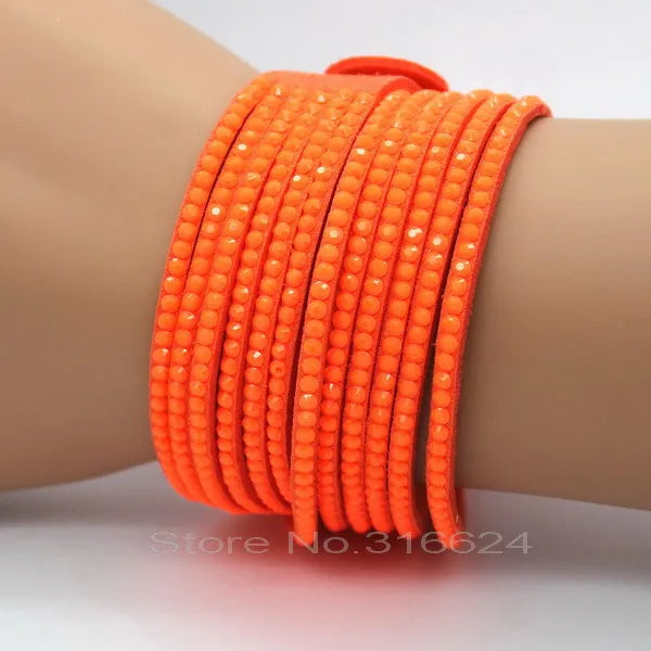 XQNI Marke Schmuck Schwarz Kristall Leder Armbänder Frauen Armreifen Trendy Mosaik Marke Strass Klassische Mädchen Charme Armbänder.