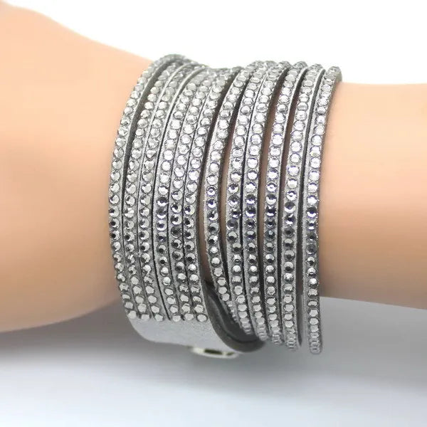 XQNI Marke Schmuck Schwarz Kristall Leder Armbänder Frauen Armreifen Trendy Mosaik Marke Strass Klassische Mädchen Charme Armbänder.