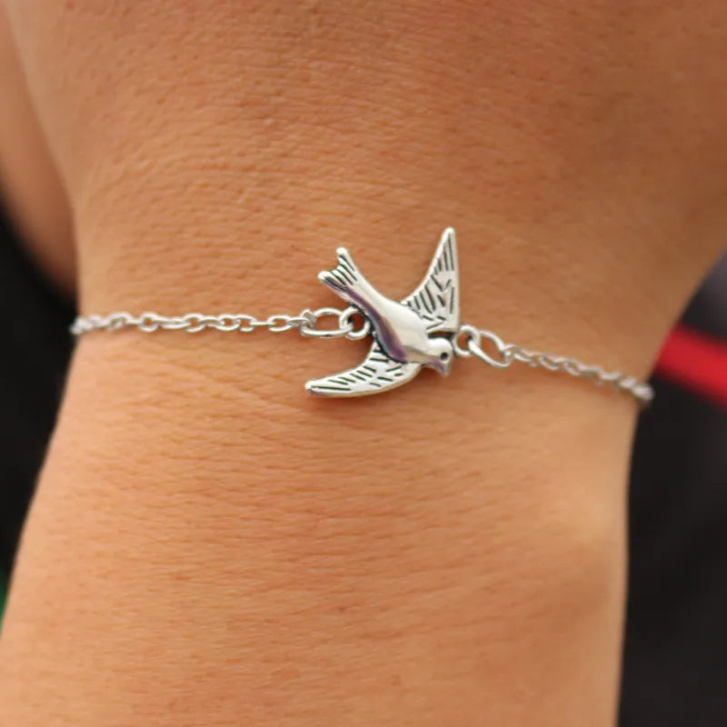 Charm-Armbänder für Männer und Frauen, Retro-Schmuck, Gliederkette, Armreif, Kreuz, Herz, Handschellen, Liebe, Frieden, Auge, Valentinstagsgeschenk