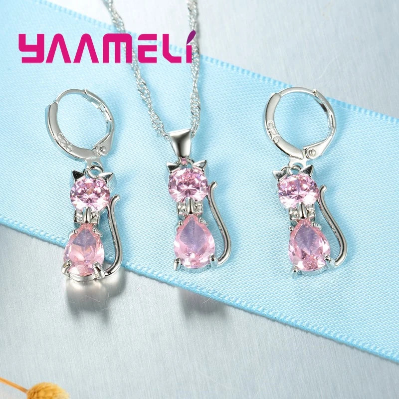 Echtes 925er-Sterlingsilber, farbige Schmucksets für Damen und Mädchen, glänzender österreichischer Kristall, niedliche Katze, Anhänger, Halskette, Huggie-Ohrring