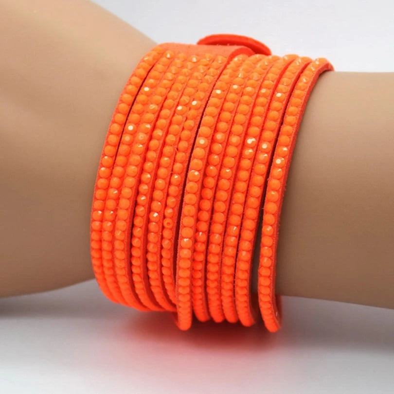 XQNI Marke Schmuck Schwarz Kristall Leder Armbänder Frauen Armreifen Trendy Mosaik Marke Strass Klassische Mädchen Charme Armbänder.