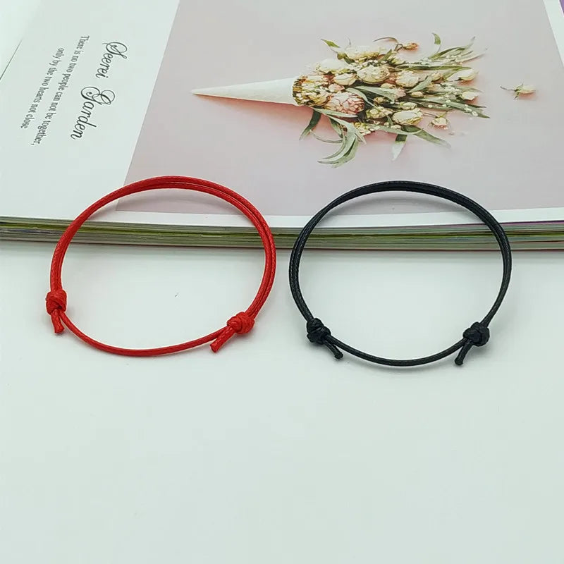 2 teile/satz Matte Schwarz Stein Naturstein Perlen Armband Rote Schnur Flechten Paar Armbänder für Männer Frauen Wunsch Schmuck