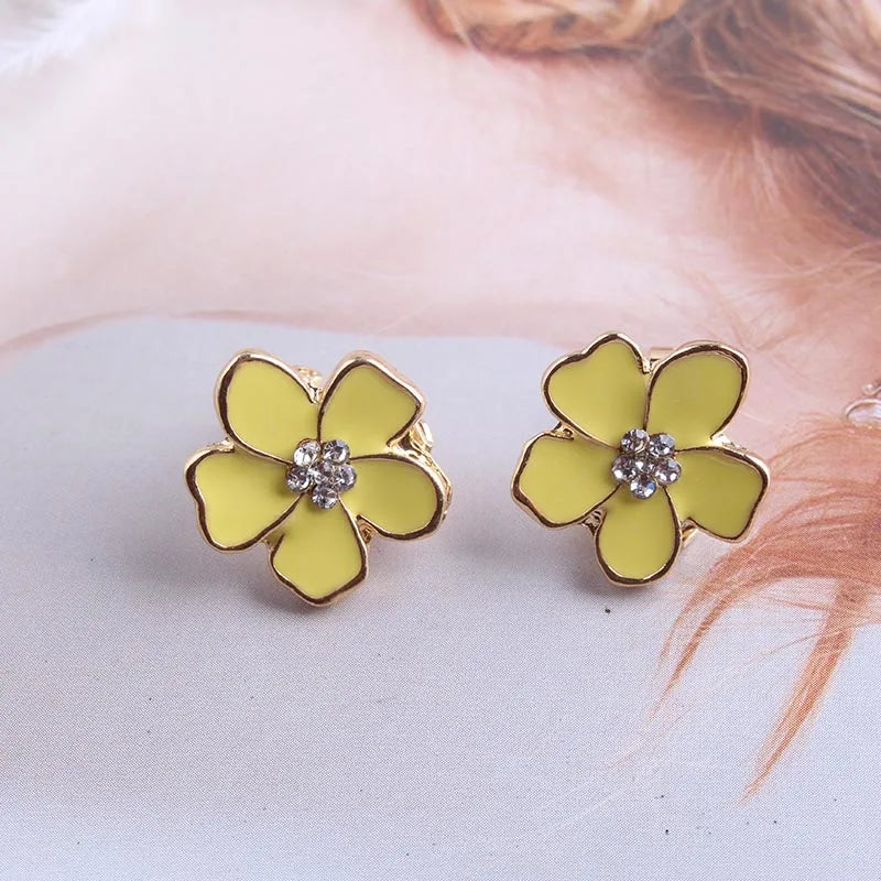 JIOFREE Korea Stil Blume Form Emaille Clip auf Ohrringe Ohne Piercing für Mädchen Party Nette Reizende Keine Loch Ohr Clip schmuck