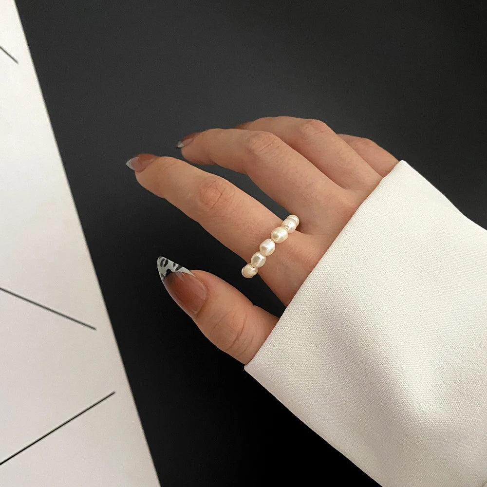 Nette Minimalistische Perle Perlen Ringe für Frauen Koreanische Unregelmäßige Perle Finger Ringe Trend Frauen Schmuck Geschenke
