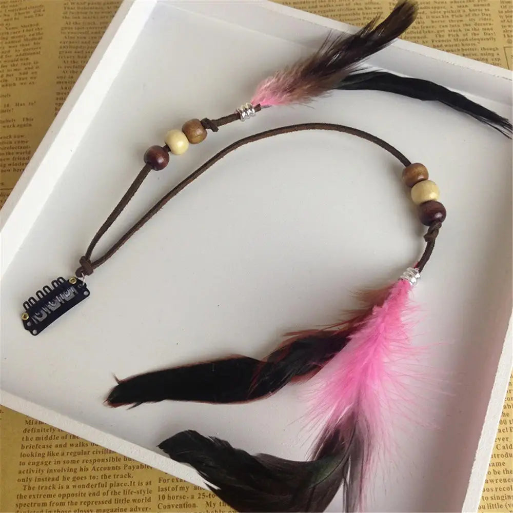 2024 neue Modische Boho Feder Stirnband Perücke Perlen Feder Kopfschmuck Handgemachte Haar Clip Mädchen Haar Zubehör Hohe Qualität
