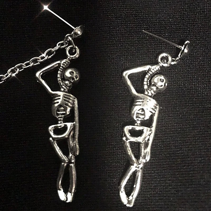 Vintage Punk Silber-Farbe Schädel Skelett Anhänger Baumeln Ohrringe Für Frauen Hip-hop Lange Kette Quaste Asymmetrie Ohr schmuck Geschenke
