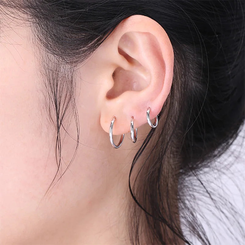1 Paar Damen/Herren-Ohrringe aus Edelstahl mit kleinen Creolen, Piercing, Ohrknorpel, Tragus, einfacher dünner Kreis, antiallergische Ohrschnalle