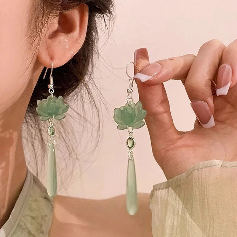 1 Paar Lotus Anhänger Quaste Ohrringe im chinesischen Stil für Frauen Mädchen klassische Retro elegante lange Tropfen Ohrringe Schmuck Geschenke