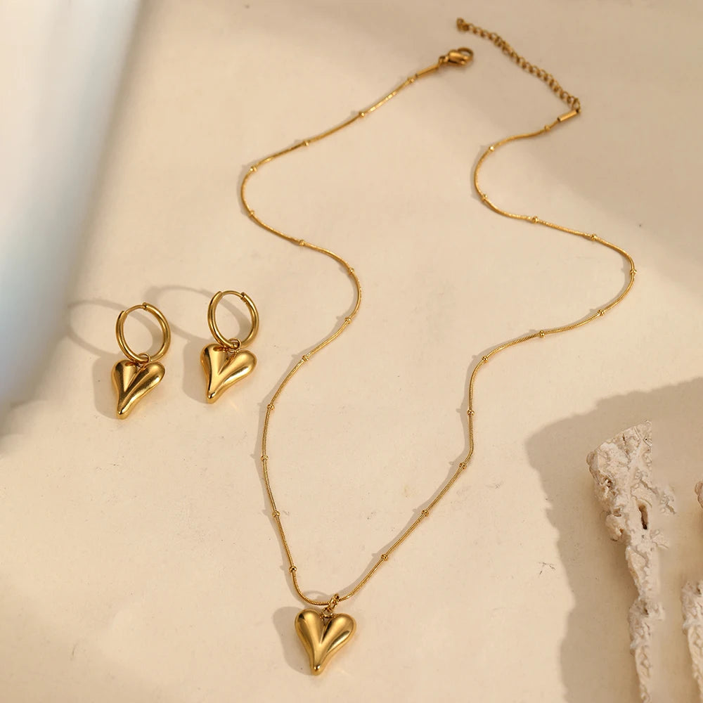 DGIDDK Damen Halskette Ohrringe Set Edelstahl Mode Licht Luxus Herz Anhänger Schmuck Set Pendler Party Passend