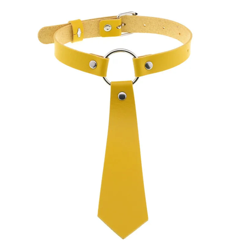 2022 neue Gothic Pu Leder Fliege Kragen Choker Halskette für Frauen Punk Bondage Kragen Halskette Männer Schmuck Drehmomente