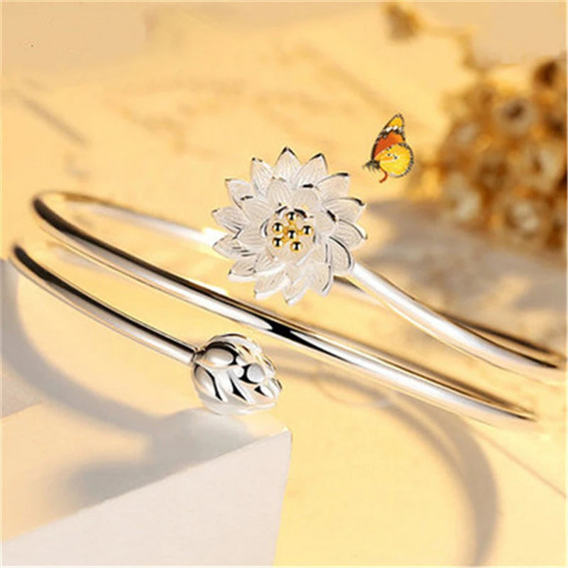 Modische Lotus-Armreifen aus 925er-Sterlingsilber mit geteilter Schichtöffnung