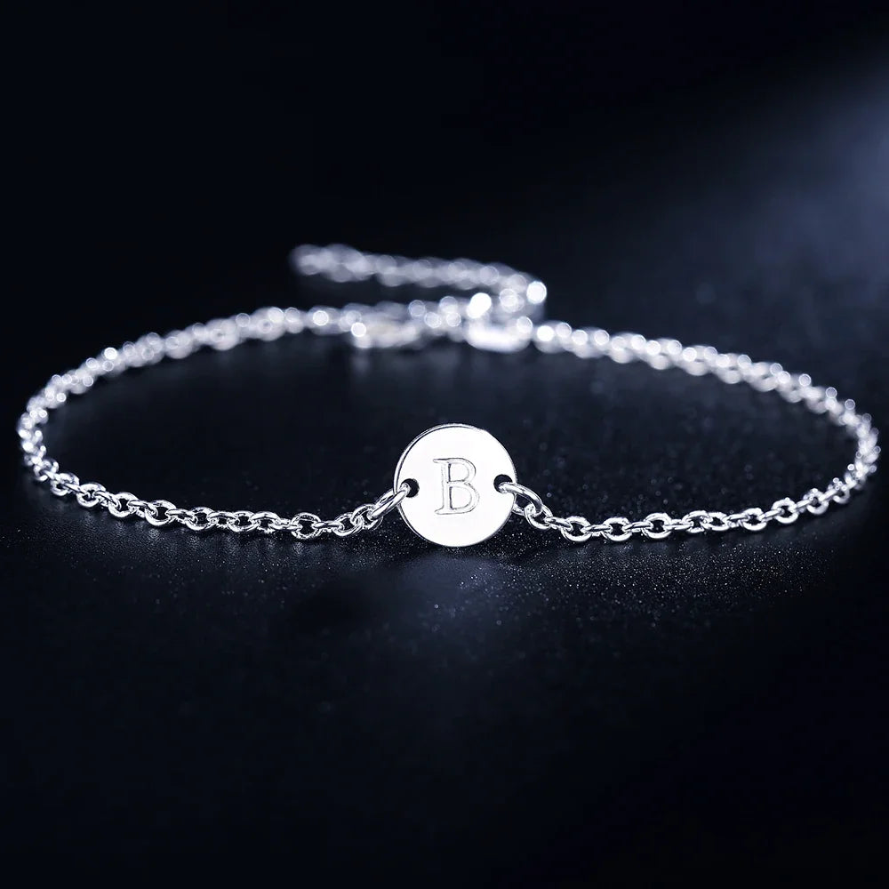 Neuer Trend 925er Sterlingsilber 26-Buchstaben-Karten Kettenarmbänder für Frauen Mode Hochzeit Party edler Schmuck Weihnachtsgeschenke