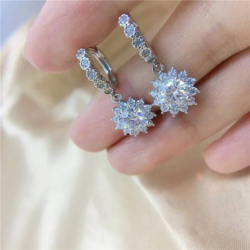 S925 Silber Moissanit Ohrringe Sonnenblumen-Stil wunderschön, geeignet für den täglichen Gebrauch, passende Kleider, Bankette, Hochzeiten