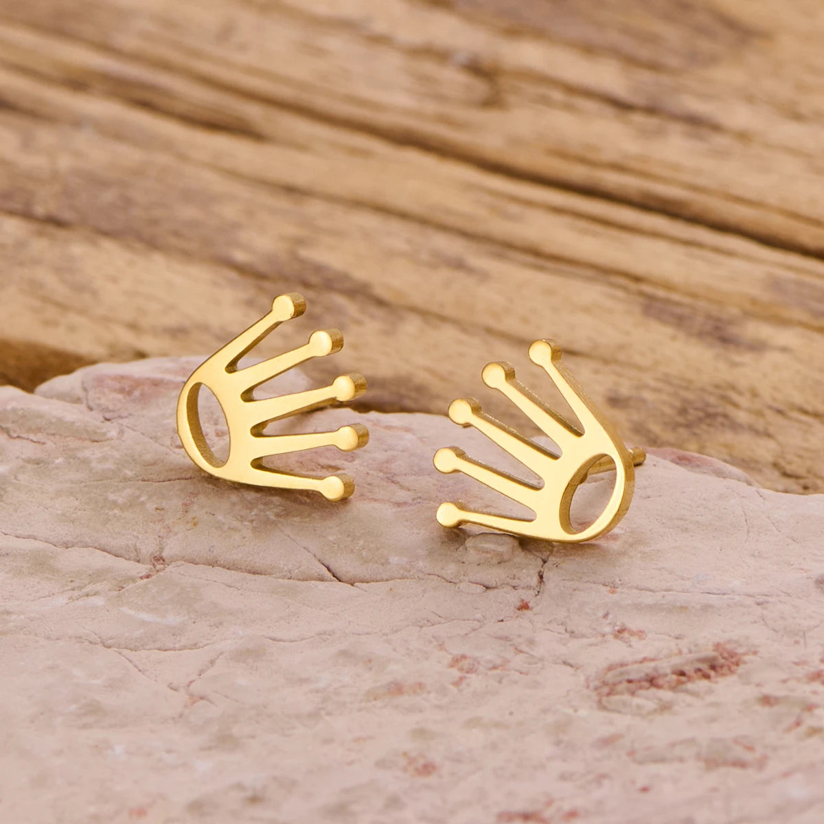 Zarte kleine Kronen-Ohrstecker für Damen, goldfarben, Geometrie, Augen, minimalistisch, Party, Sommer, Modeschmuck, Accessoires