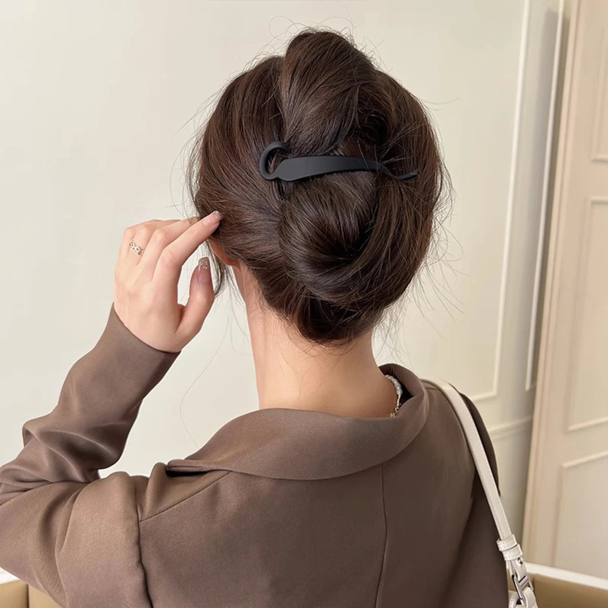 2 stücke Einfache Mode Banana Clip Vertikale Clip Pferdeschwanz Haar Clip Elegante Temperament Haar Zubehör für Frauen zu Tragen