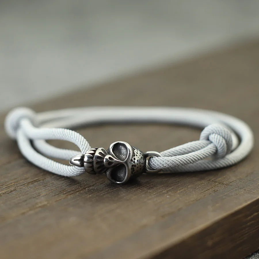 Neues Gothic-Schädel-Armband für Männer, handgefertigt, verschiebbar, verstellbar, dünne Schnur, einfacher Haken, nautisches Skelett-Armband, Pulseria