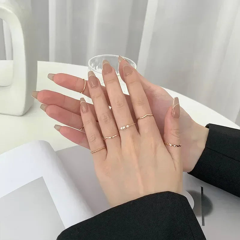5 Teile/satz Mode Schmuck Ringe für Frauen Metall Hohl Runde Öffnung Finger Ring für Mädchen Dame Partei Schmuck Hochzeit Geschenke