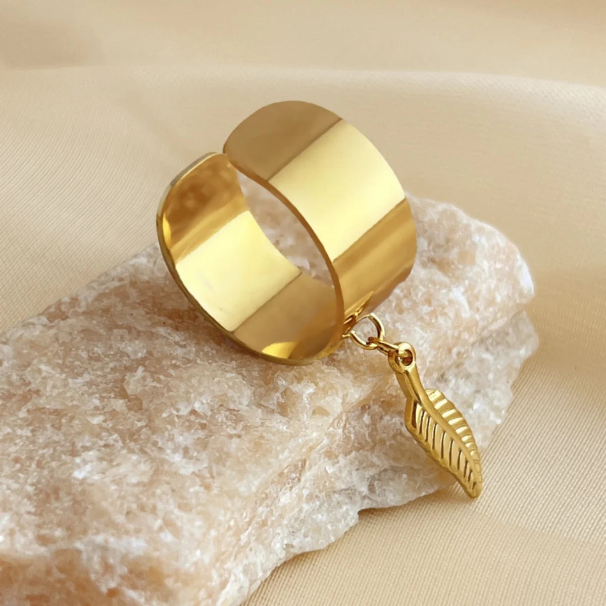 Punk Chunky Edelstahl Anhänger Ringe Für Frauen Männer Licht Luxus Geometrische Sonne Seestern Feder Blatt Öffnung Ringe Schmuck