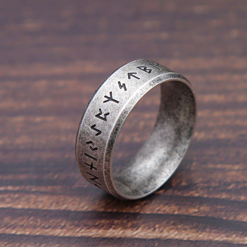 Mode Retro Viking Rune Ring für Männer Frauen 316L Edelstahl Odin Brief Ringe Paar Einfache Amulett Schmuck Geschenke Großhandel