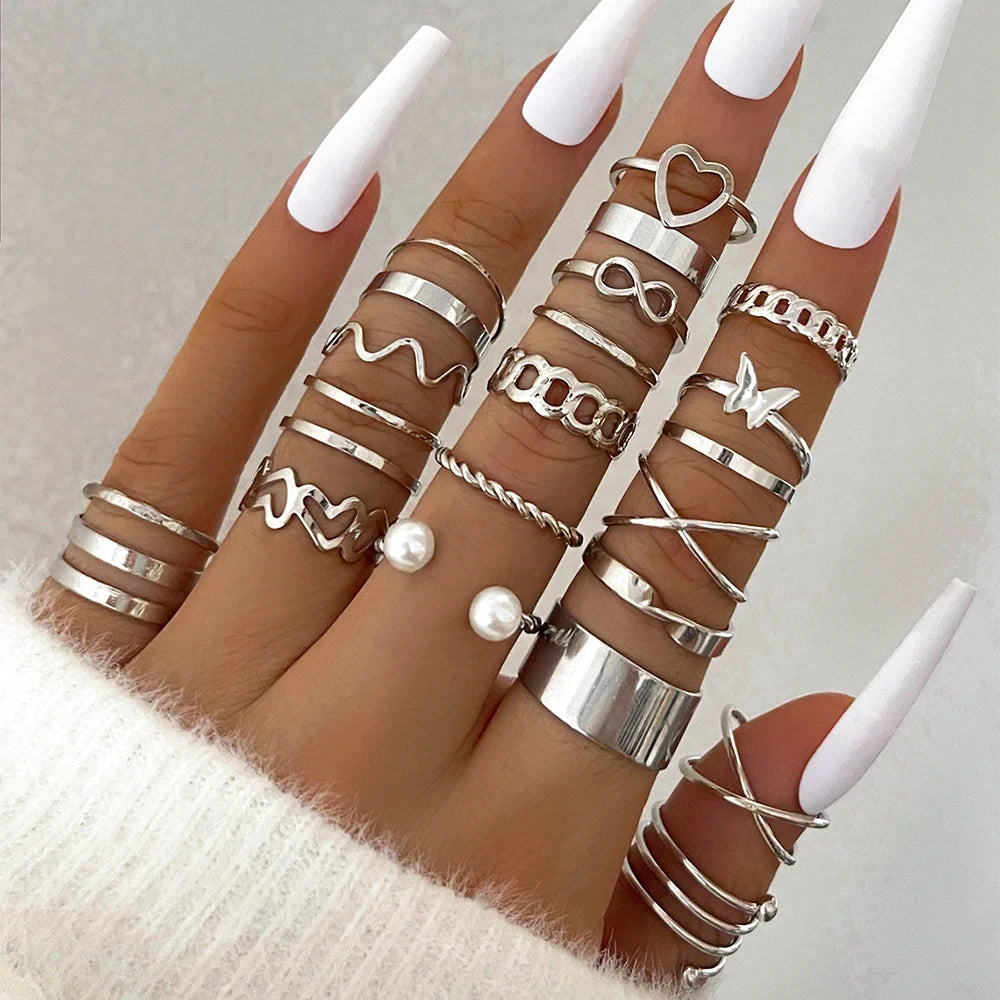 10 Stück Ringe Anzug für Frauen Goldfarbe Kettenblatt Set Bohemian Style Münze Schlange Mond Stern Party Trend Geschenk Schmuck