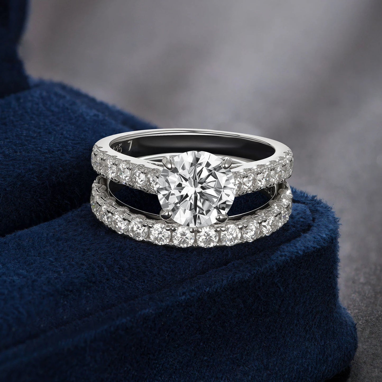 Newshe Zertifiziertes 2 Karat Moissanit-Ehering-Set für Damen, 925er Sterlingsilber, brillanter Rundschliff, luxuriöse Verlobungsringe