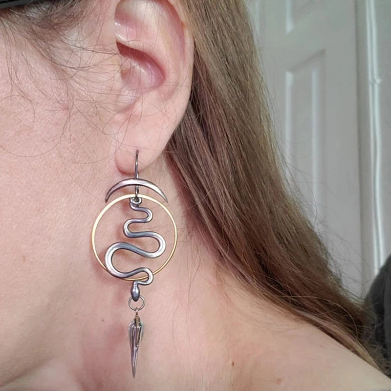 Kreative Schlange Unregelmäßige Geometrische Spirale Ohrringe für Frauen Vintage Weibliche Ahle Kleine Anhänger Ohrringe ohrringe