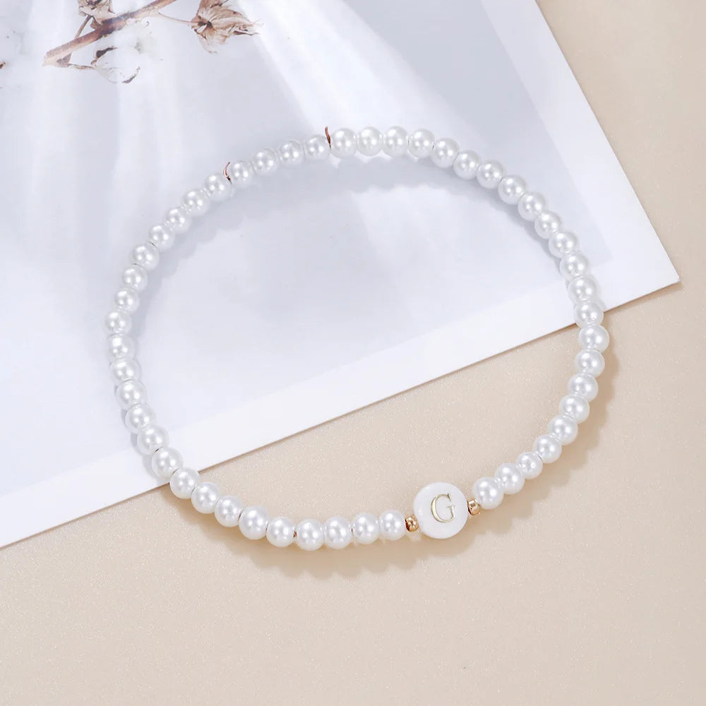 LATS Einfaches, vielseitiges 26-Buchstaben-Perlenarmband für Damen, modische elastische Perlenarmbänder, Handgelenkschmuck, Accessoires im Großhandel