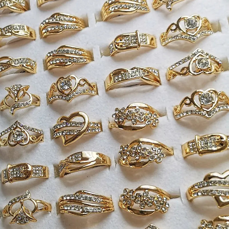 10 Stück Ringe Bulk Fashion Sparkling Rhinestone Crystal Ringe für Frauen Mix Style vergoldet Hochzeit Verlobungsschmuck
