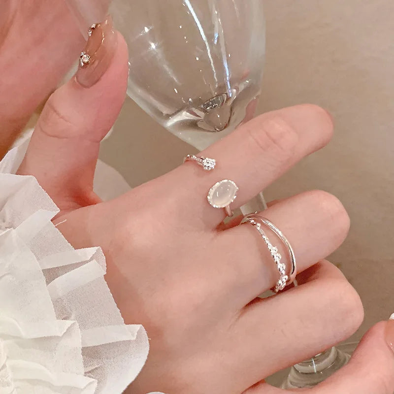 Vintage Unregelmäßige Mondlicht Stein Kreis Einstellbare Offenen Ring für Frauen Silber Farbe Einstellbar Paar Ringe Schmuck Geschenk
