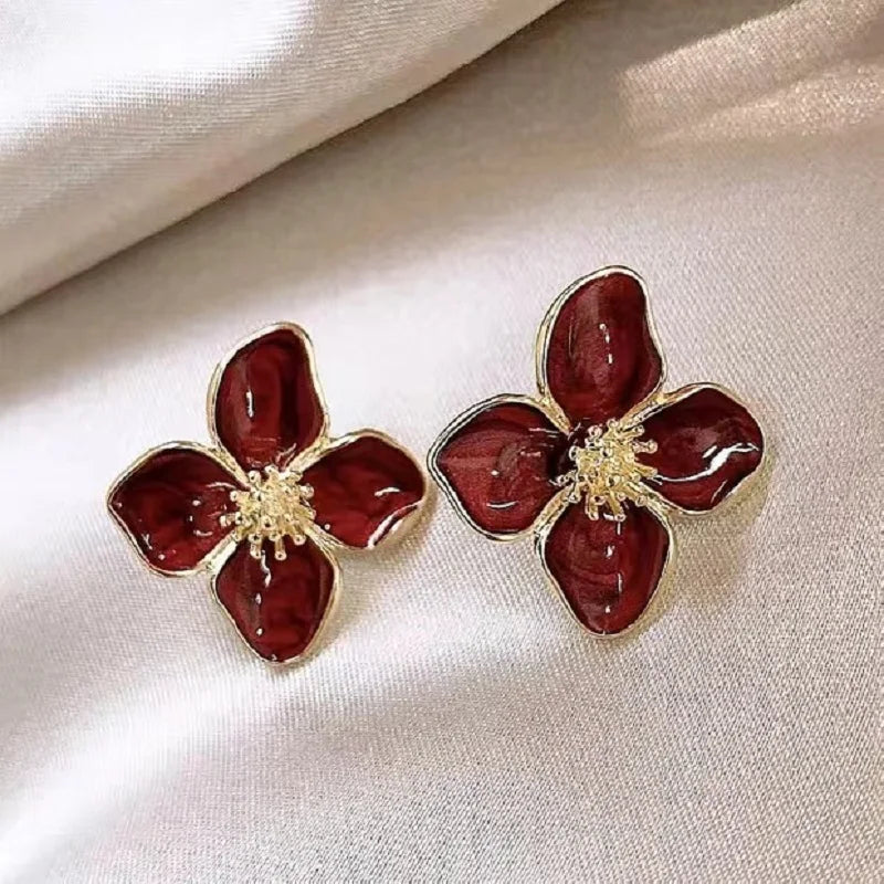 Süße Blume Ohrstecker für Frauen Vintage Metall Ohrstecker Mädchen Mode mehrfarbige frische Ohrring Party Hochzeit Schmuck