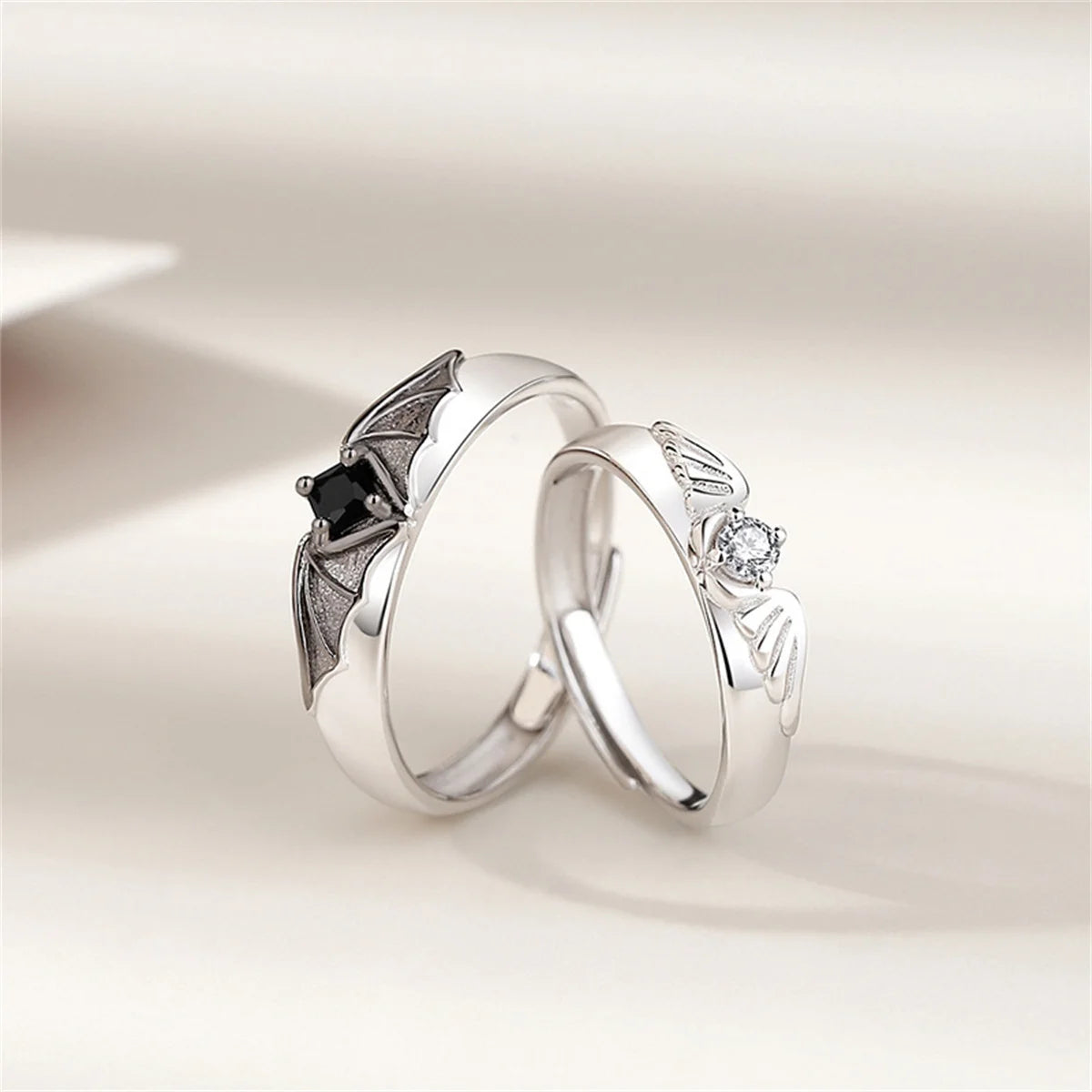 Retro Engel Dämon Flügel Paar Ringe für Frauen Männer Mode kreative Persönlichkeit fliegenden Flügel offenen Ring Set Liebhaber Punk Schmuck