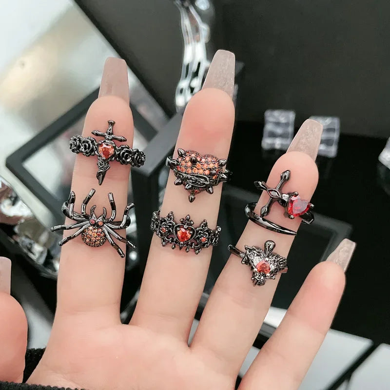 LATS 8 Stück unregelmäßige rote Kristallherz ästhetische Ringe für Frauen Y2K Gothic Schmetterling Spinnenring kreative Schmuckzubehör