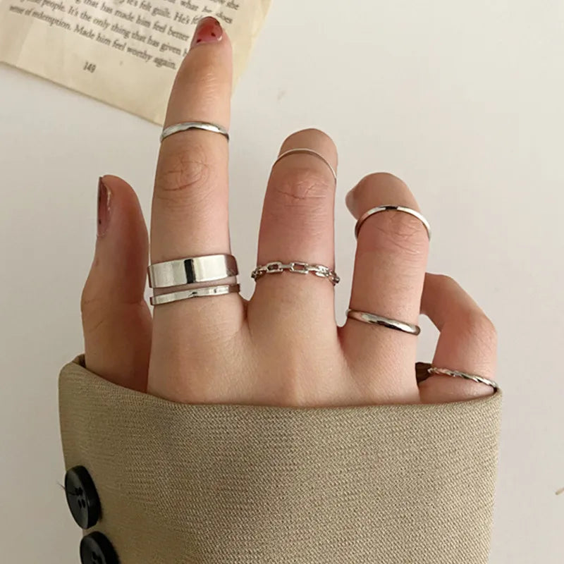Boho Zirkon Ringe Set für Frauen, Gold Farbe Böhmen Kristall Brief Liebe Herz Mond Pfeil Blume Ring Hochzeit Schmuck Geschenke