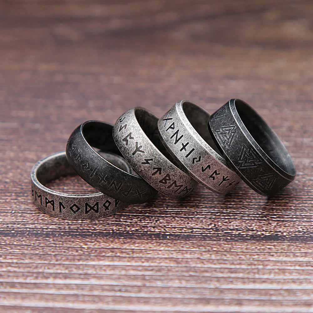 Mode Retro Viking Rune Ring für Männer Frauen 316L Edelstahl Odin Brief Ringe Paar Einfache Amulett Schmuck Geschenke Großhandel
