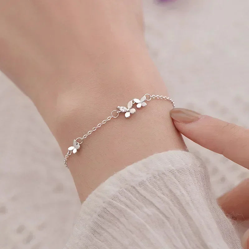 Diamantbesetztes Schmetterlingsarmband aus 925er-Sterlingsilber für Damen, Modeschmuck, Temperament, Blume, verstellbares Armband