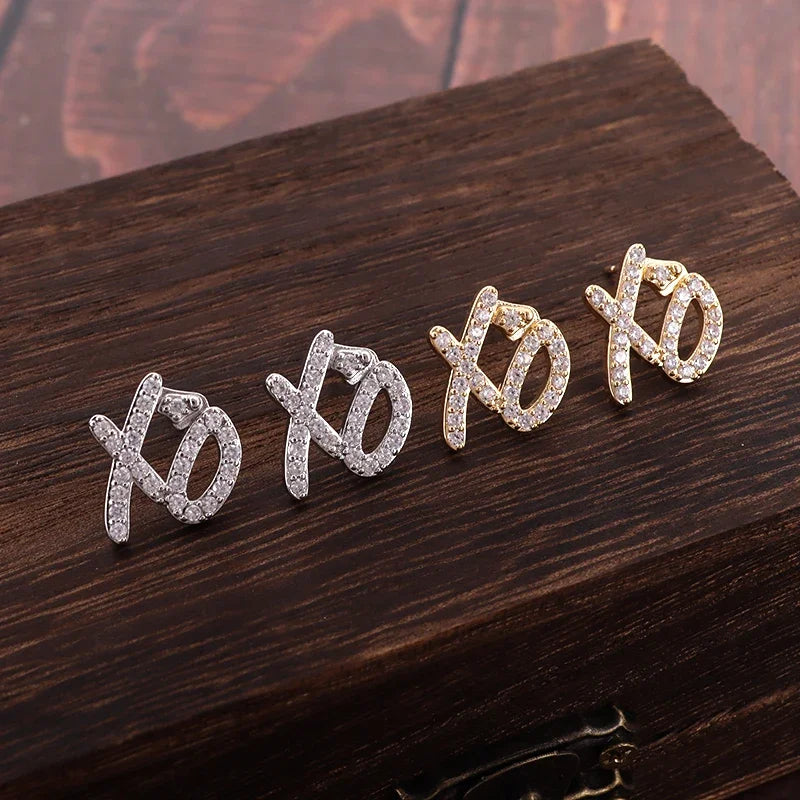 Hochwertiges Hip Hop Zirkonia Xo Buchstaben Anhänger Ohrringe Halskette Set für Männer und Frauen Modetrend Schmuck