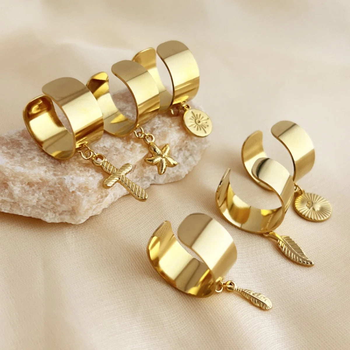 Punk Chunky Edelstahl Anhänger Ringe Für Frauen Männer Licht Luxus Geometrische Sonne Seestern Feder Blatt Öffnung Ringe Schmuck