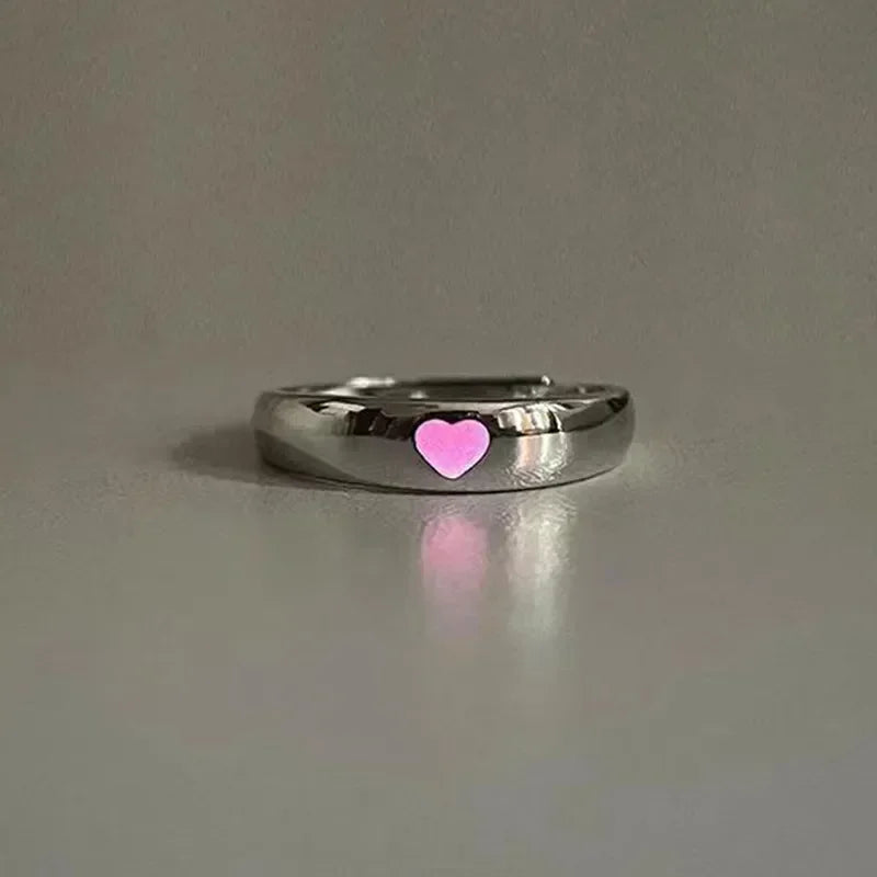 Im Dunkeln leuchtender Ring, leuchtend, blau, rosa, hell, Liebes-Herz-Ring, Paare, Mädchen, silberfarbener Schmuck, verstellbare Größe, neue modische Ringe