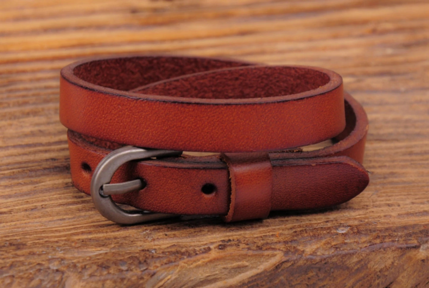 G522 Hellbraunes Punk-Biker-Armband aus Leder mit cooler Metallschnalle und doppelter Wickelarmband für Herren