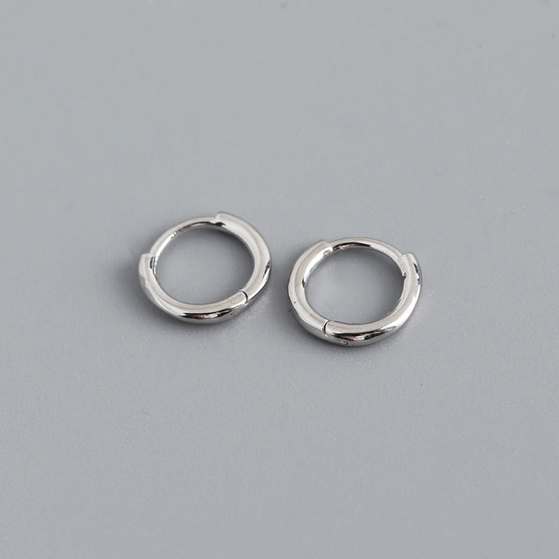 WANTME 925er Sterlingsilber, modisch, schlicht, Huggies-Ohrschnalle, Zubehör, minimalistischer Charme, Ohr-Creolen für Damen, Schmuck