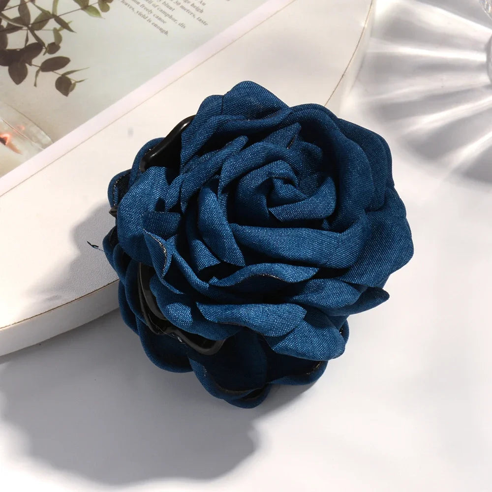 16 Farben Schweiß mittlerer Baumwollstoff Rose Blume Haarklammern für Frauen koreanische Ctach Shark Clamp Haarschmuck 2024