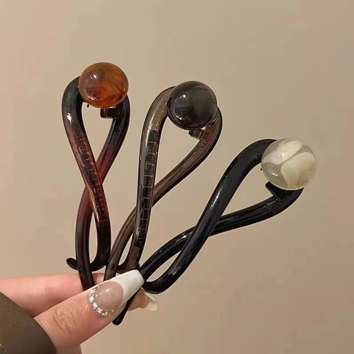 Neue Twist Haarspange Kunststoff Acryl Perle Imitation Perle Haarnadel Twisted Design Frauen Haarschmuck