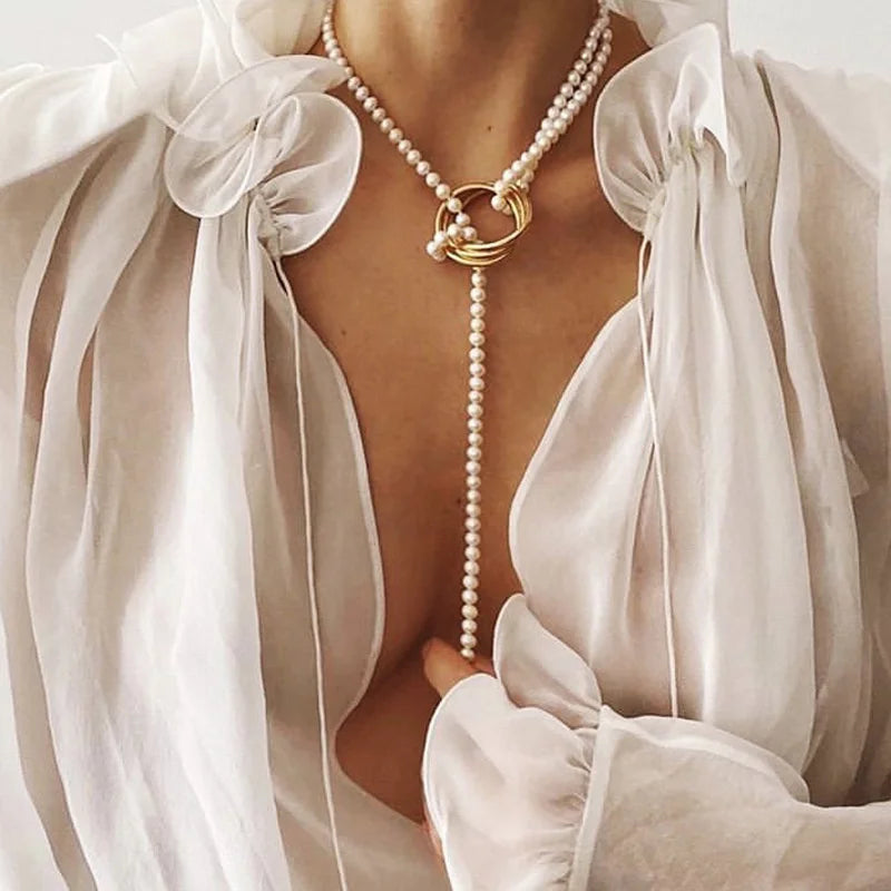 Neue Barock Perle Choker Halskette für Frauen Luxus Hochzeits feier drei schicht ige Perlen Halskette Torques Damen trend igen Schmuck Geschenk